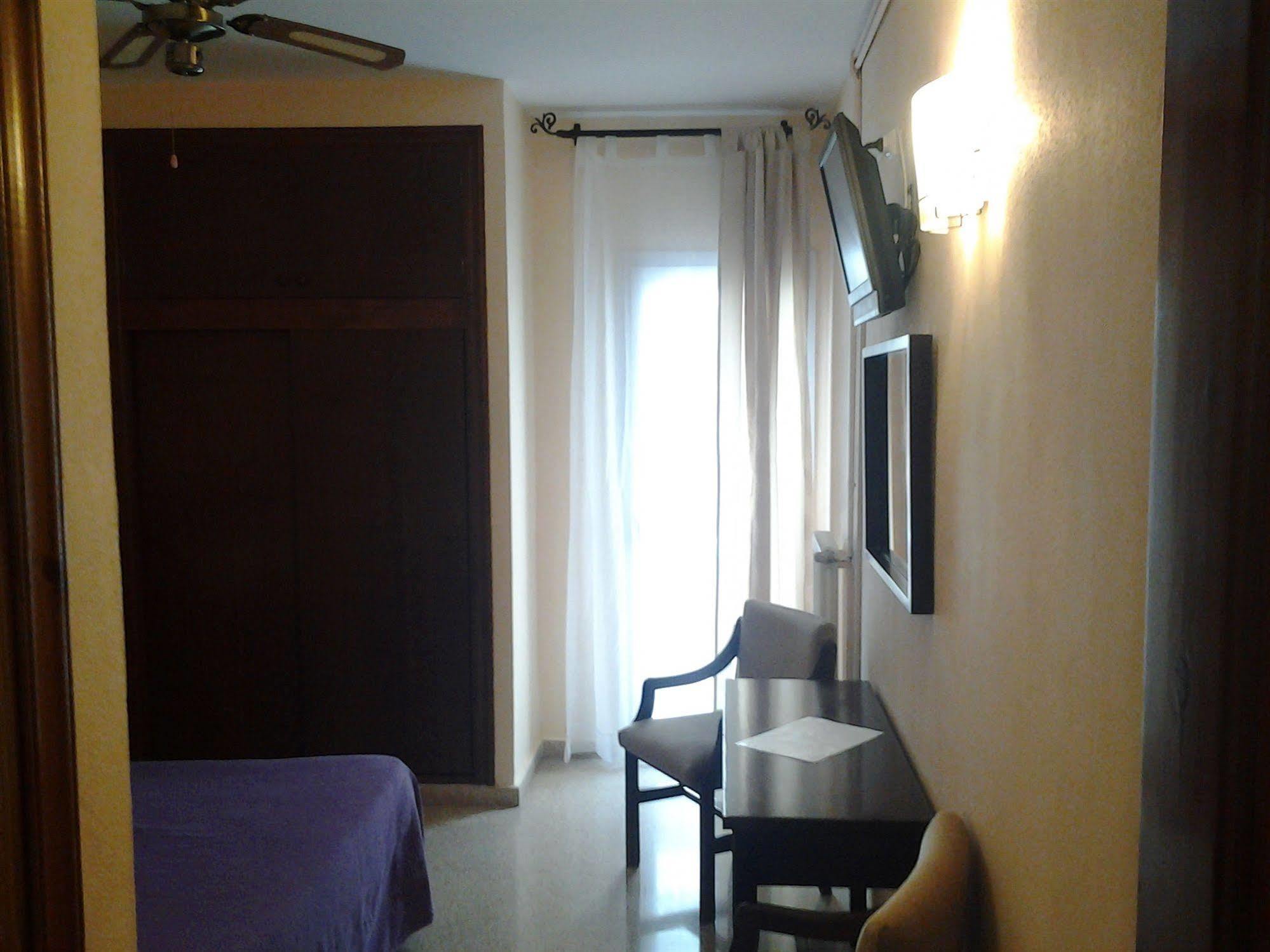 Eurohotel Mahon  Luaran gambar